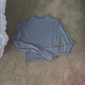 Long sleeve crop top